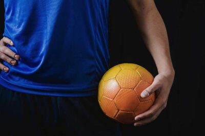 Desafio de Handebol de São Sebastião conta com participação de atletas da seleção brasileira no CAE do Pontal